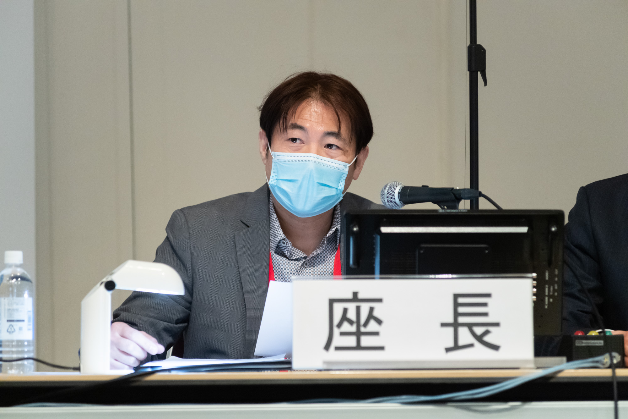 Dr. Suzuki serves as session chair at JRS